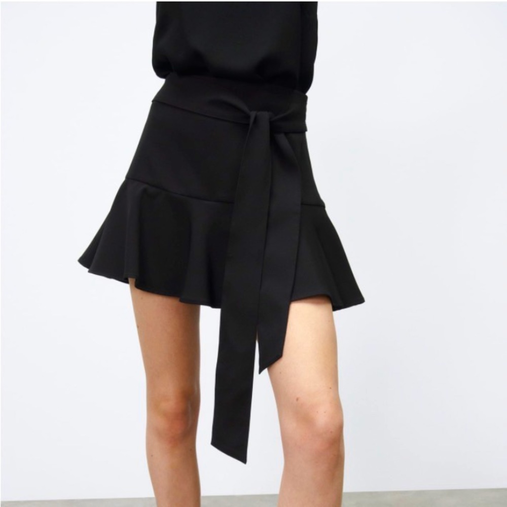 Black Zara Skort